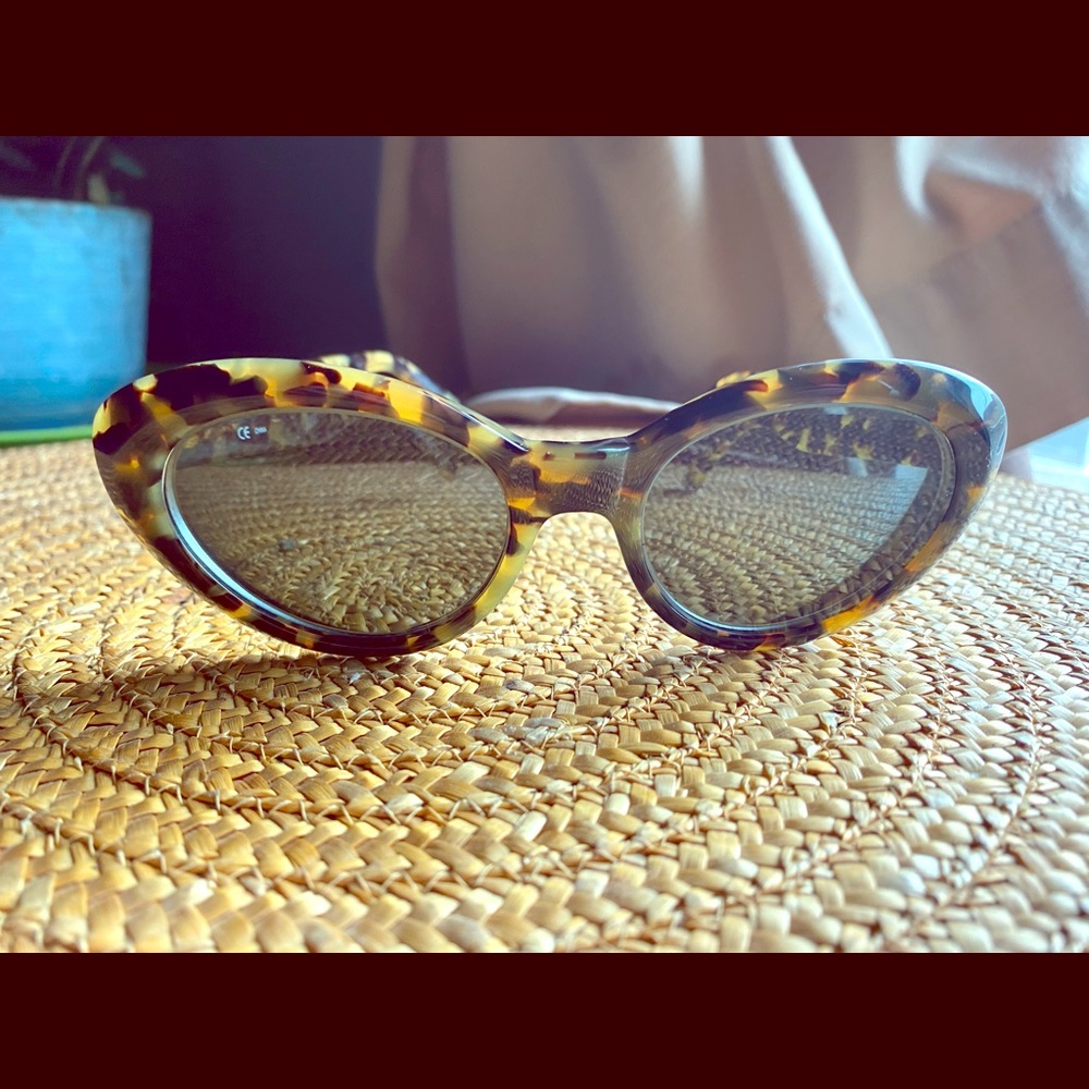 DKNY Tortoise Shell Cat-Eye Sunglassee.